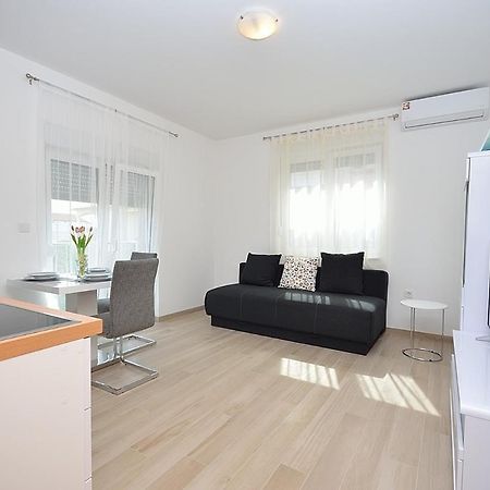 Mila Apartment Vodice Luaran gambar