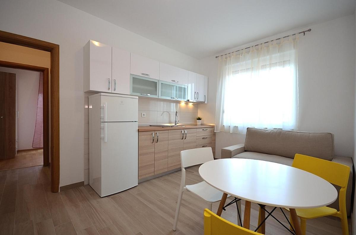 Mila Apartment Vodice Luaran gambar